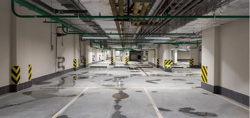 В подземном паркинге на Заповедной выставили на торги свыше 160 машино-мест