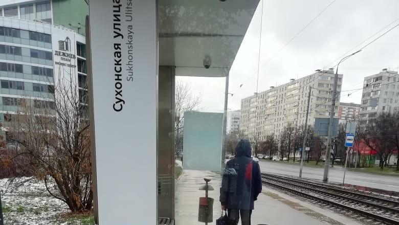 На остановке «улица Сухонская» отремонтировали урны