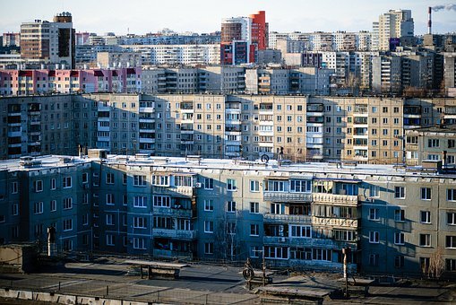 В каком состоянии находится уличный указатель на фасаде вашего дома? — новый опрос жителей Южного Медведкова